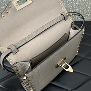 Colestore Valentino Garavani Small Rockstud Grainy Calfskin Crossbody Bag Grey 22.5x15x6cm - 2