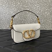 Colestore Valentino Garavani Locò Small Shoulder Bag In Calfskin With Jewel Logo Ivory 19x11x5cm - 4