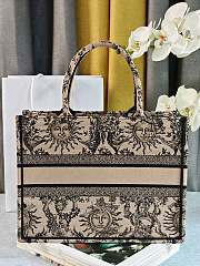Colestore Dior Book Tote Bag Astrological/Sun & Moon Beige and Black Embroidery Motif 36.5x28x14cm  - 4
