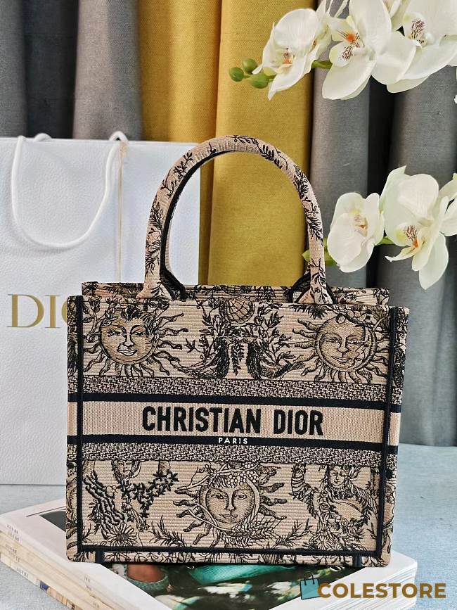 Colestore Dior Book Tote Bag Astrological/Sun & Moon Beige and Black Embroidery Motif 26.5 x21 x14 cm - 1