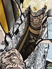 Colestore Dior Book Tote Bag Astrological/Sun & Moon White and Black Embroidery Motif 41.5x34.5x16cm - 6