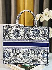 	 Colestore Dior Book Tote Bag Astrological/Sun & Moon Navy and White Embroidery Motif 41.5x34.5x16cm - 4