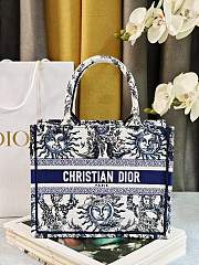 	 Colestore Dior Book Tote Bag Astrological/Sun & Moon Navy and White Embroidery Motif 26.5 x21 x14 cm - 1