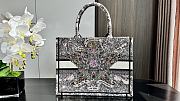 Colestore Dior Book Tote “Butterfly Around The World” Embroidery White 36.5x28x14cm  - 5