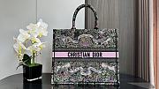 	 Colestore Dior Book Tote “Butterfly Around The World” Embroidery Pink 41.5 × 34.5 × 16 cm - 1