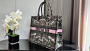	 Colestore Dior Book Tote “Butterfly Around The World” Embroidery Pink 41.5 × 34.5 × 16 cm - 3