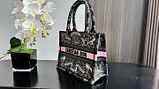 	 Colestore Dior Book Tote “Butterfly Around The World” Embroidery Pink 26.5 x21 x14 cm - 2