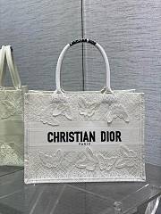 	 Colestore Dior Book Tote D-Lace Butterfly Motif Canvas White 36.5x28x14cm - 1