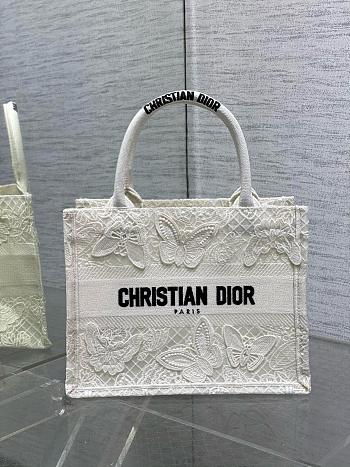 	 Colestore Dior Book Tote D-Lace Butterfly Motif Canvas White 26.5 x21 x14 cm
