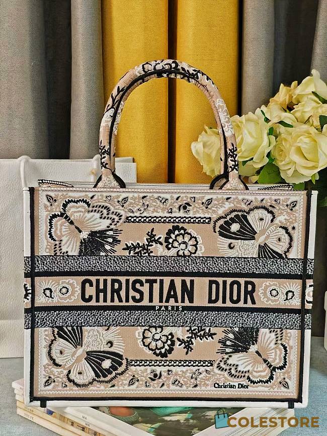 Colestore Dior Book Tote Butterfly Bandana Motif Canvas Beige 36.5x28x14cm  - 1