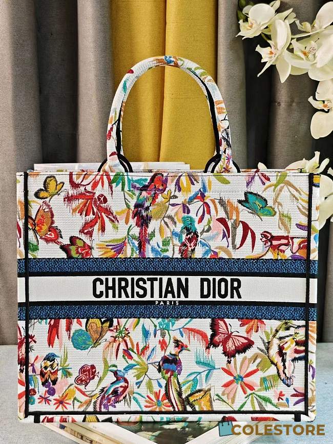 Colestore Dior Large Book Tote Toile De Jouy Fantastica 41.5x34.5x16cm - 1