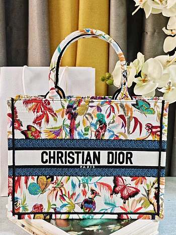 Colestore Dior Large Book Tote Toile De Jouy Fantastica 36.5x28x14cm 