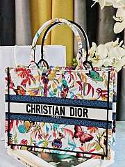 Colestore Dior Large Book Tote Toile De Jouy Fantastica 36.5x28x14cm  - 5