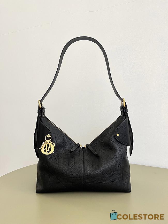 Colestore Dior Medium Voyage Bag Black Flat Macrocannage Grained Calfskin 28 x 18 x 12 cm - 1