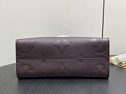 Colestore Louis Vuitton OnTheGo MM Chocolate 35 x 27 x 14 cm - 4