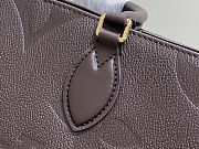 Colestore Louis Vuitton OnTheGo MM Chocolate 35 x 27 x 14 cm - 2