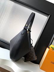 Colestore Louis Vuitton Low Key Cookie MM Black 32 x 26 x 5 cm - 5