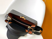 Colestore Louis Vuitton Bolso Capucines GM Souple Black 38 x 23 x 16 cm - 4