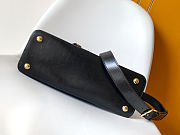 Colestore Louis Vuitton Capucines MM Souple Calfskin Leather Black 33 x 24 x 12 cm - 6