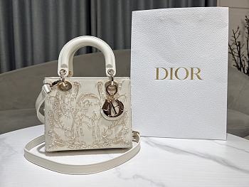 Colestore Dior Lady Dior Bag White Calfskin with Gold 20 x 16.5 x 8cm