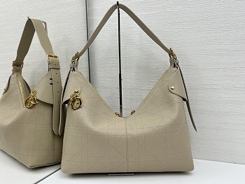 Colestore Dior Large Voyage Bag Powder Beige Flat Macrocannage Grained Calfskin 34x22x13cm