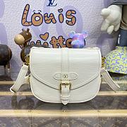 Colestore Louis Vuitton Saumur BB White Epi Cowhide With Grain 20 x 16 x 7.5 cm - 1