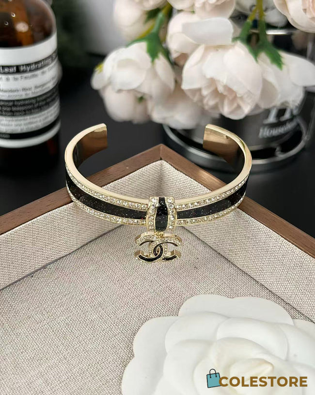 Colestore Chanel Cuff Metal, Resin & Strass Gold, Black & Crystal - 1
