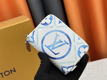 Colestore Louis Vuitton LV By The Pool Zippy Lagoon Blue 11 x 8 x 1 cm