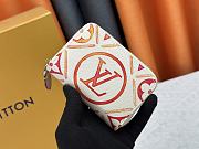 Colestore Louis Vuitton LV By The Pool Zippy Coral 11 x 8 x 1 cm - 1