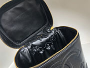 Colestore Chanel Vintage Black Cosmetic Case in Caviar Leather 15 × 12 × 17 cm. - 4