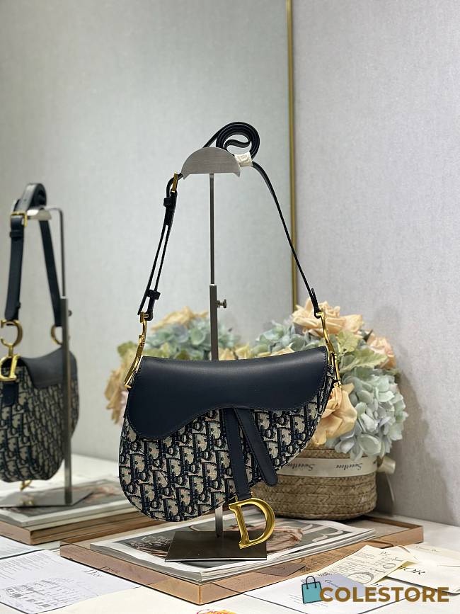 Colestore Dior Medium Soft Saddle Bag with Strap Blue Dior Oblique Jacquard and Smooth Calfskin 24 x 20 x 7 cm - 1