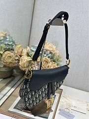 Colestore Dior Medium Soft Saddle Bag with Strap Blue Dior Oblique Jacquard and Smooth Calfskin 24 x 20 x 7 cm - 4