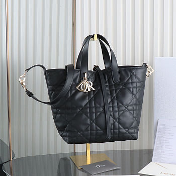 Colestore Dior Medium Dior Toujours Vertical Tote Bag Black Macrocannage Calfskin 20x18.5x22cm