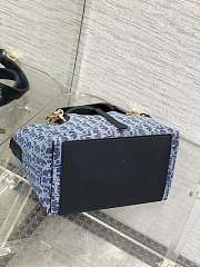 Colestore Dior Small Dior Toujours Bag Blue Denim Dior Oblique Jacquard 23x15x15cm - 2