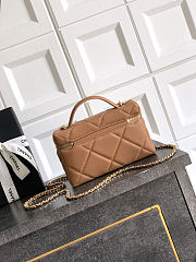 Colestore Chanel Vanity with Chain Grained Shiny Calfskin & Gold-Tone Metal Caramel 17x19.5x5cm - 3
