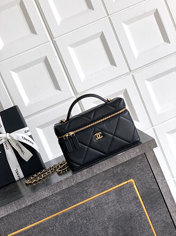 Colestore Chanel Vanity with Chain Grained Shiny Calfskin & Gold-Tone Metal Black 17x19.5x5cm