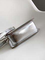 	 Colestore Bulgari Silver Calf leather Serpentine Tote 13 x 17.5 x 5.5 cm - 2