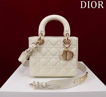 Colestore Dior Small Lady Dior My ABCDior Bag Latte Patent Cannage Calfskin 20x16x8cm