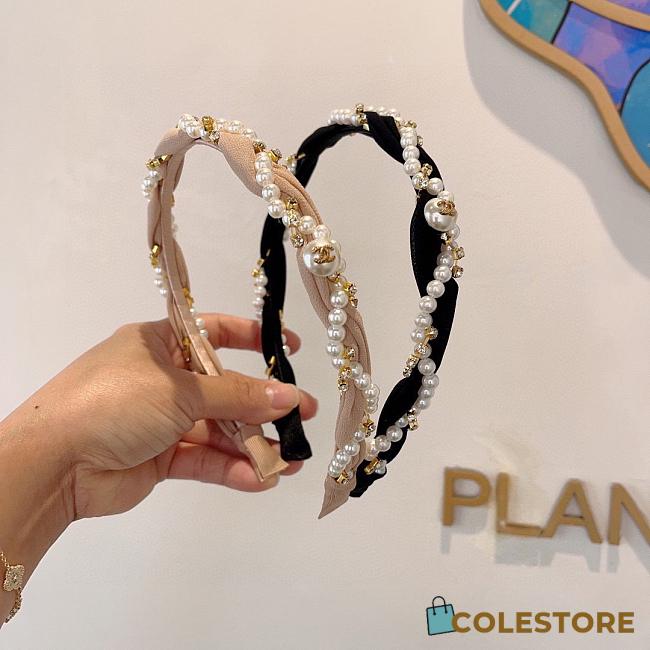 Colestore Chanel Pearl-Embellished Headband - 1