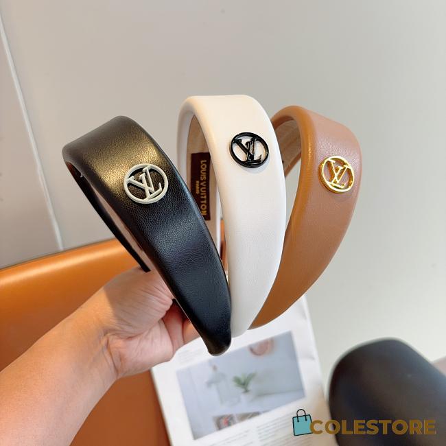 Colestore Louis Vuitton LV Logo Emblem Headband - 1