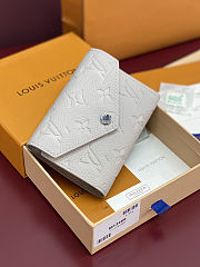 Colestore Louis Vuitton Victorine Monogram Empreinte Mist Grey Wallet 12 x 9.5 x 1.5cm - 2