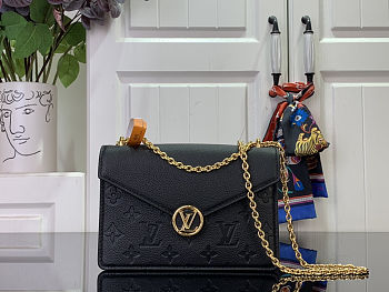 Colestore Louis Vuitton Wallet On Chain Rosy Black 19.5 x 13.5 x 6.5cm