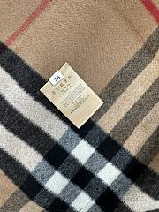 Colestore Burrbery EKD Cashmere Hooded CapePrice Archive beige - 3