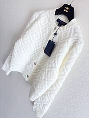 Colestore Louis Vuitton Diamond-Pattern Textured Knit Cardigan in White - 4