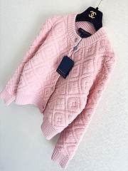 Colestore Louis Vuitton Diamond-Pattern Textured Knit Cardigan in Pink - 5