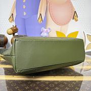 Colestore Louis Vuitton Coussin Hobo MM Green 38x33x10cm - 6
