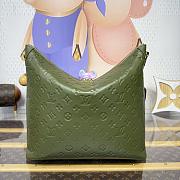 Colestore Louis Vuitton Coussin Hobo MM Green 38x33x10cm - 3