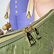 Colestore Louis Vuitton Coussin Hobo MM Green 38x33x10cm - 2