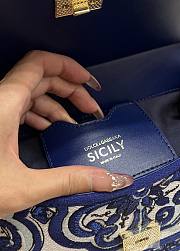 Colestore Dolce & Gabbana Maiolica Blu Medium Sicily Handbag with Majolica Embroidery 18.5x20x10cm - 5