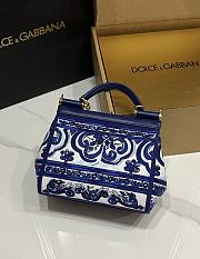 Colestore Dolce & Gabbana Maiolica Blu Medium Sicily Handbag with Majolica Embroidery 18.5x20x10cm - 2